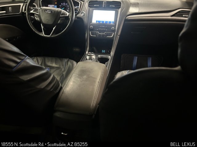 Used 2020 Ford Fusion SE w/ Equipment Group 151A FWD image 11