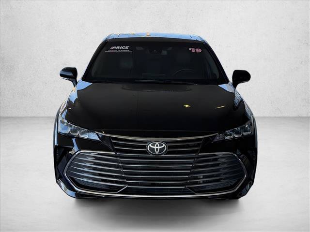 Used 2019 Toyota Avalon XLE w/ Moonroof Package FWD image 7