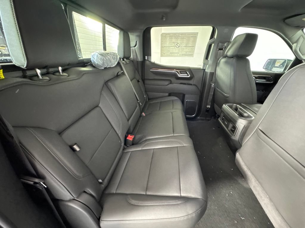 New 2026 Chevrolet Silverado 1500 RST w/ RST All Star Premium Package AWD/4WD image 32