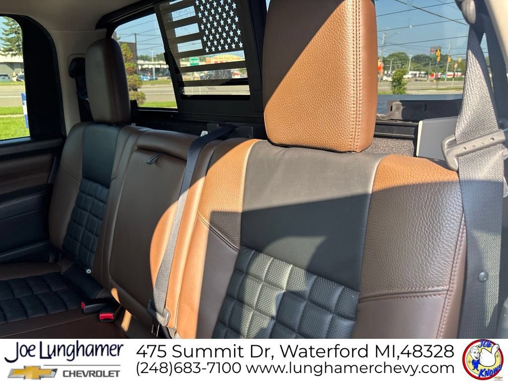 Used 2017 Nissan Titan Platinum Reserve RWD image 12