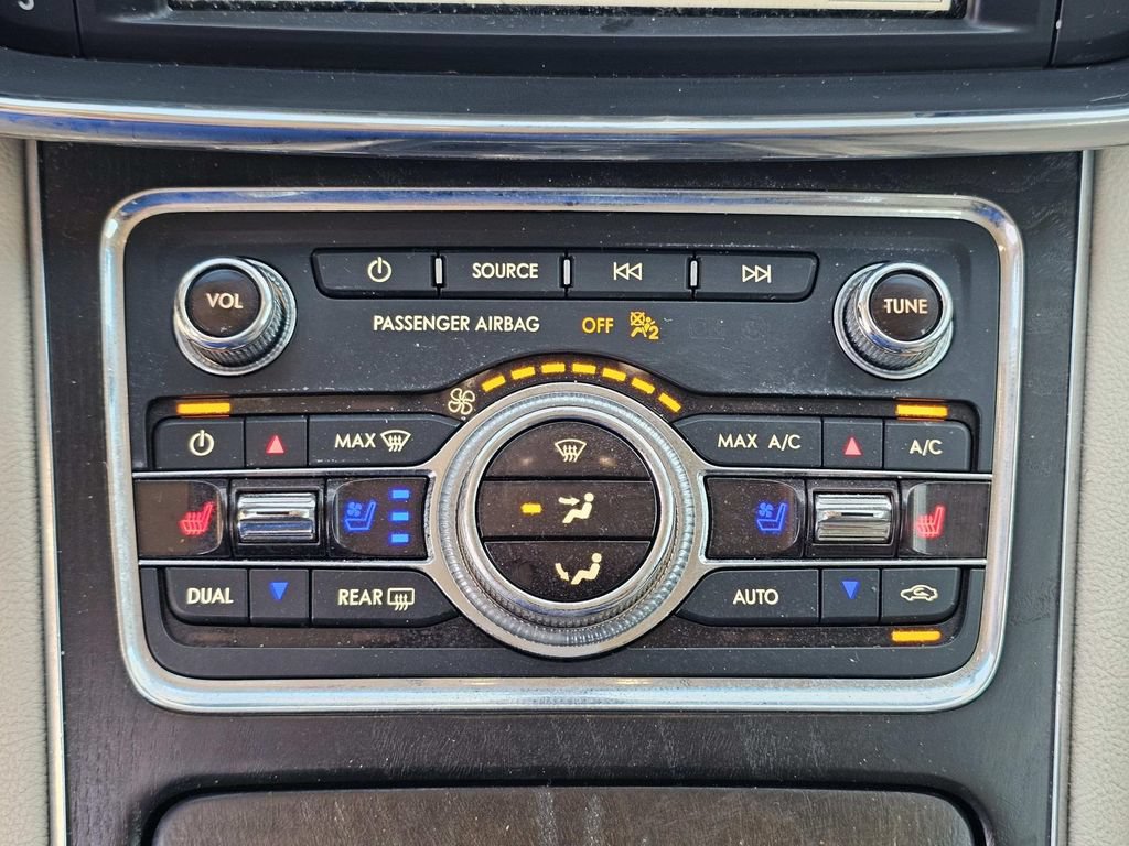 Used 2017 Lincoln Continental Select FWD image 32