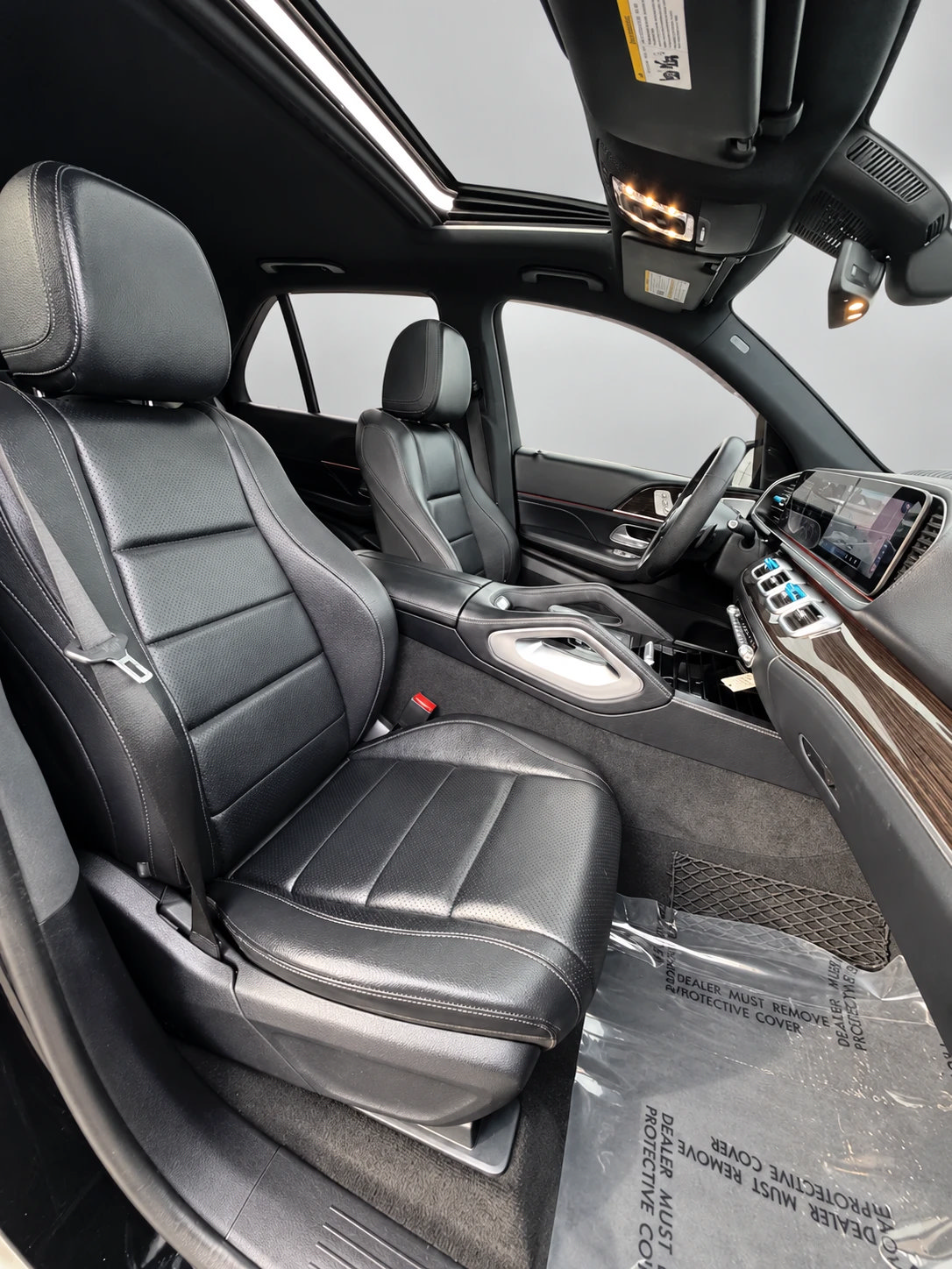 Used 2020 Mercedes-Benz GLE 350 4MATIC w/ Premium Package image 17