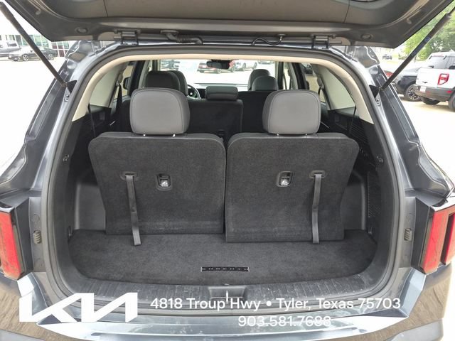 Certified 2025 Kia Sorento S w/ Panoramic Sunroof Package FWD image 8