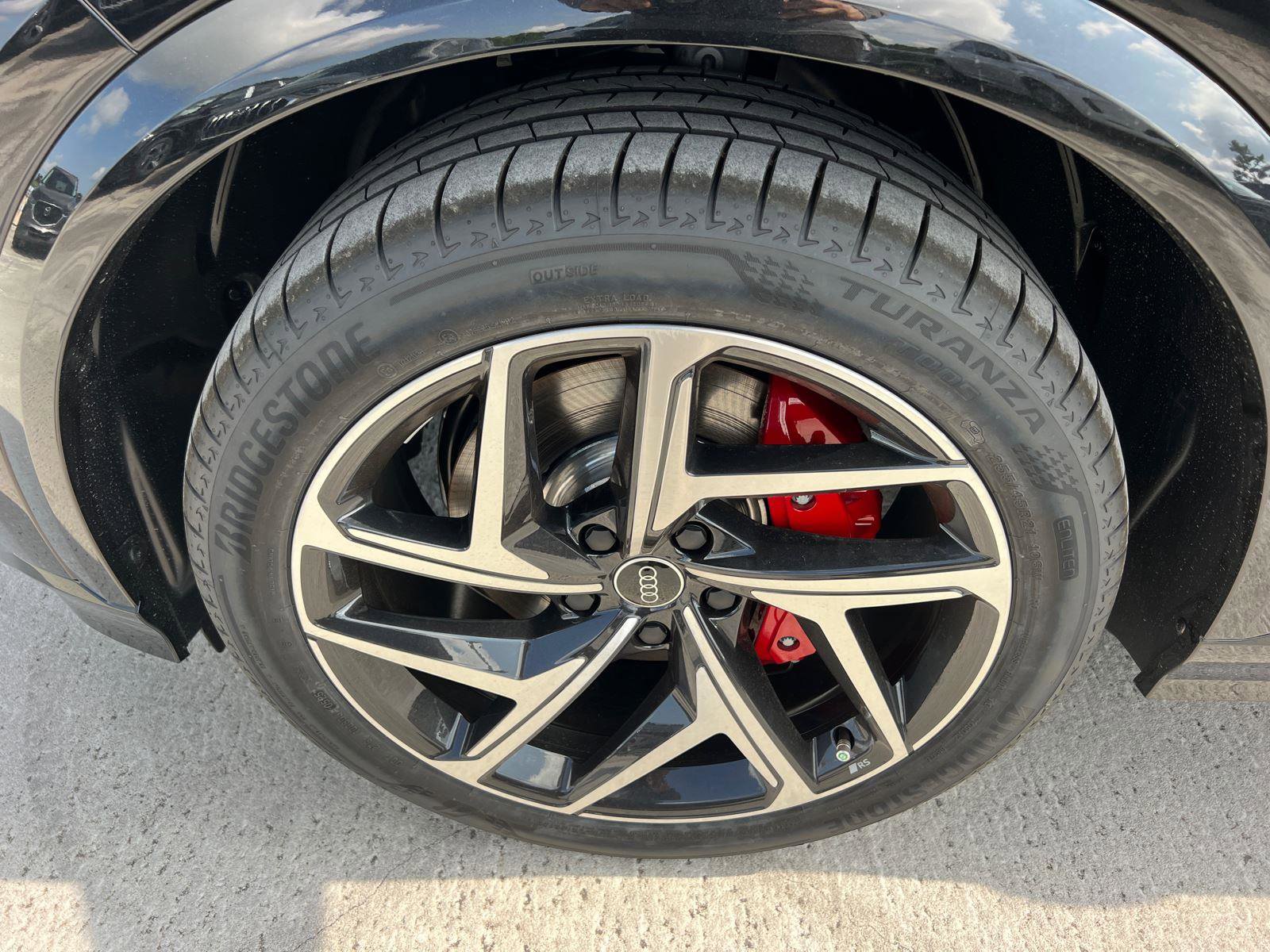 New 2025 Audi SQ6 e-tron Prestige image 11