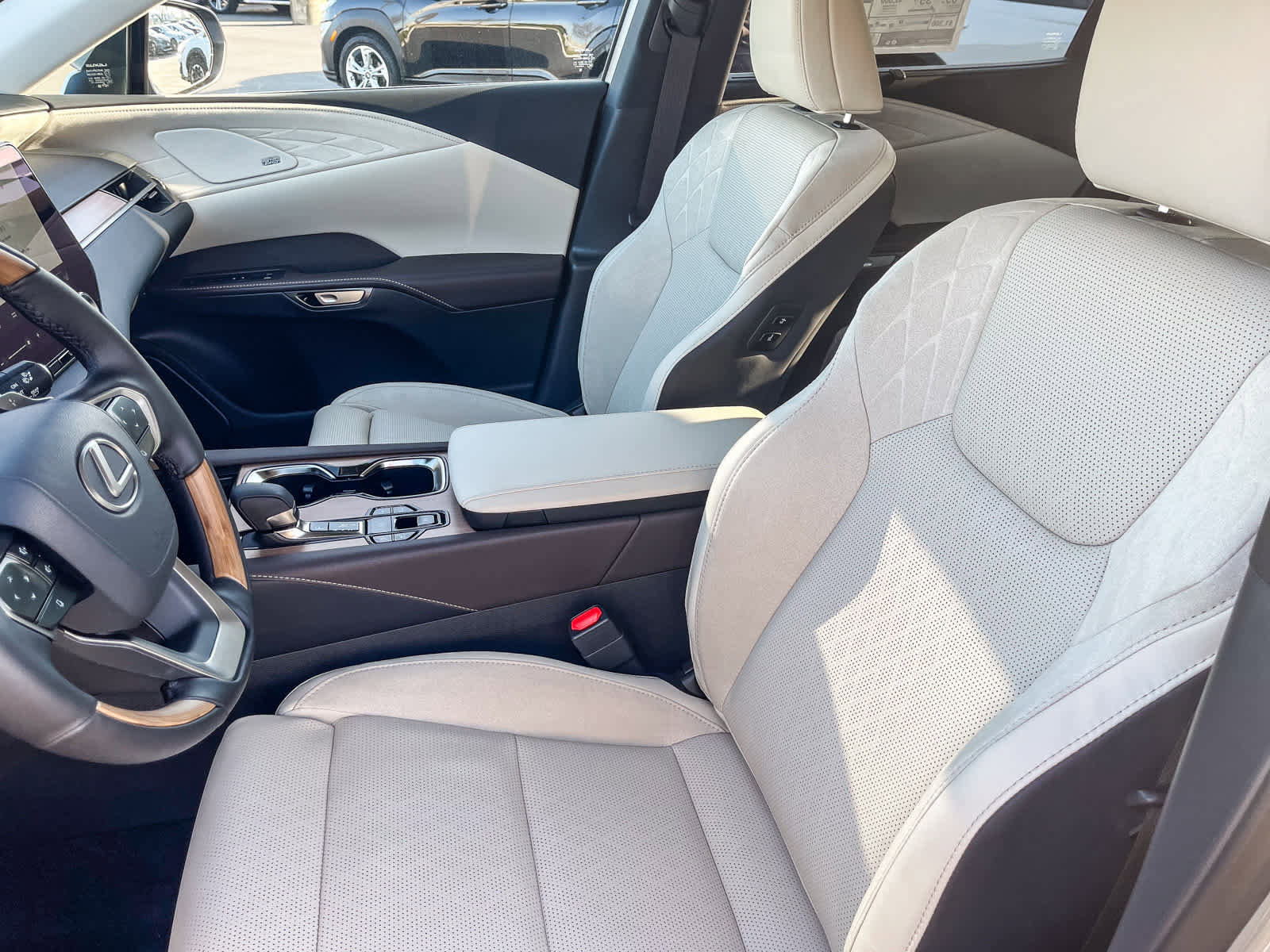 New 2026 Lexus RX 450h Luxury image 18