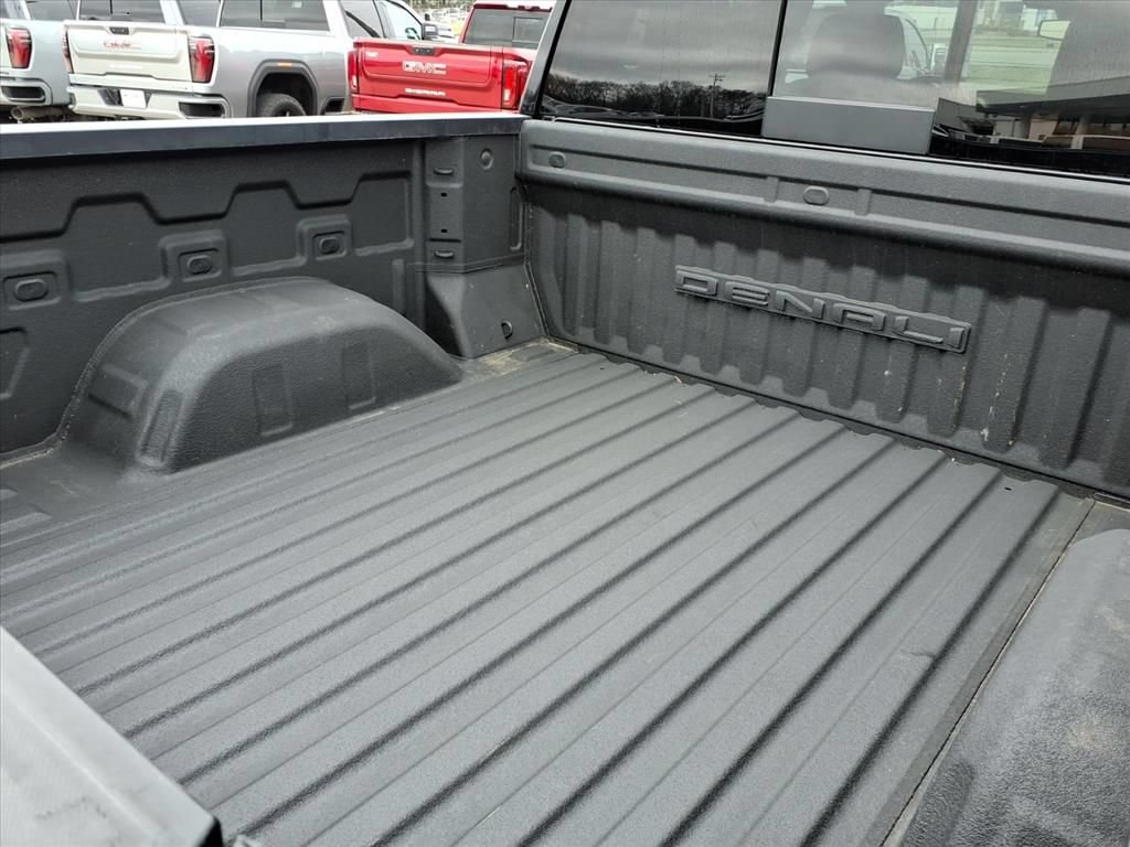 Used 2024 GMC Sierra 1500 Denali AWD/4WD image 16