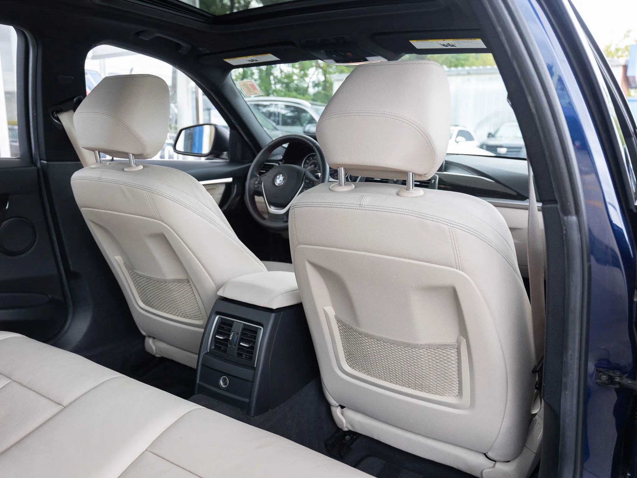 Used 2018 BMW 330i Sedan RWD image 27