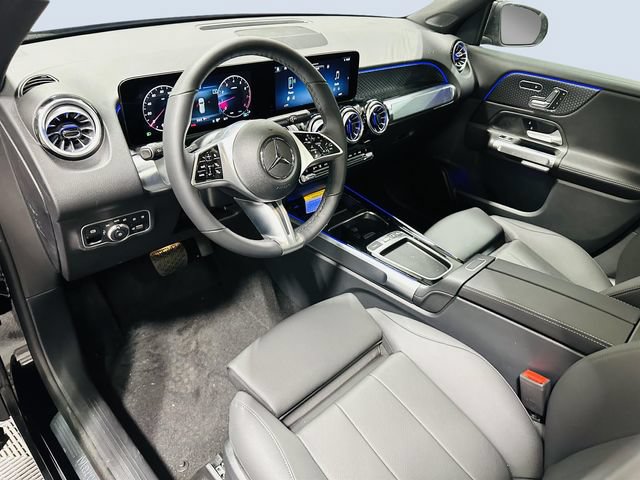 Used 2026 Mercedes-Benz GLB 250 4MATIC image 6