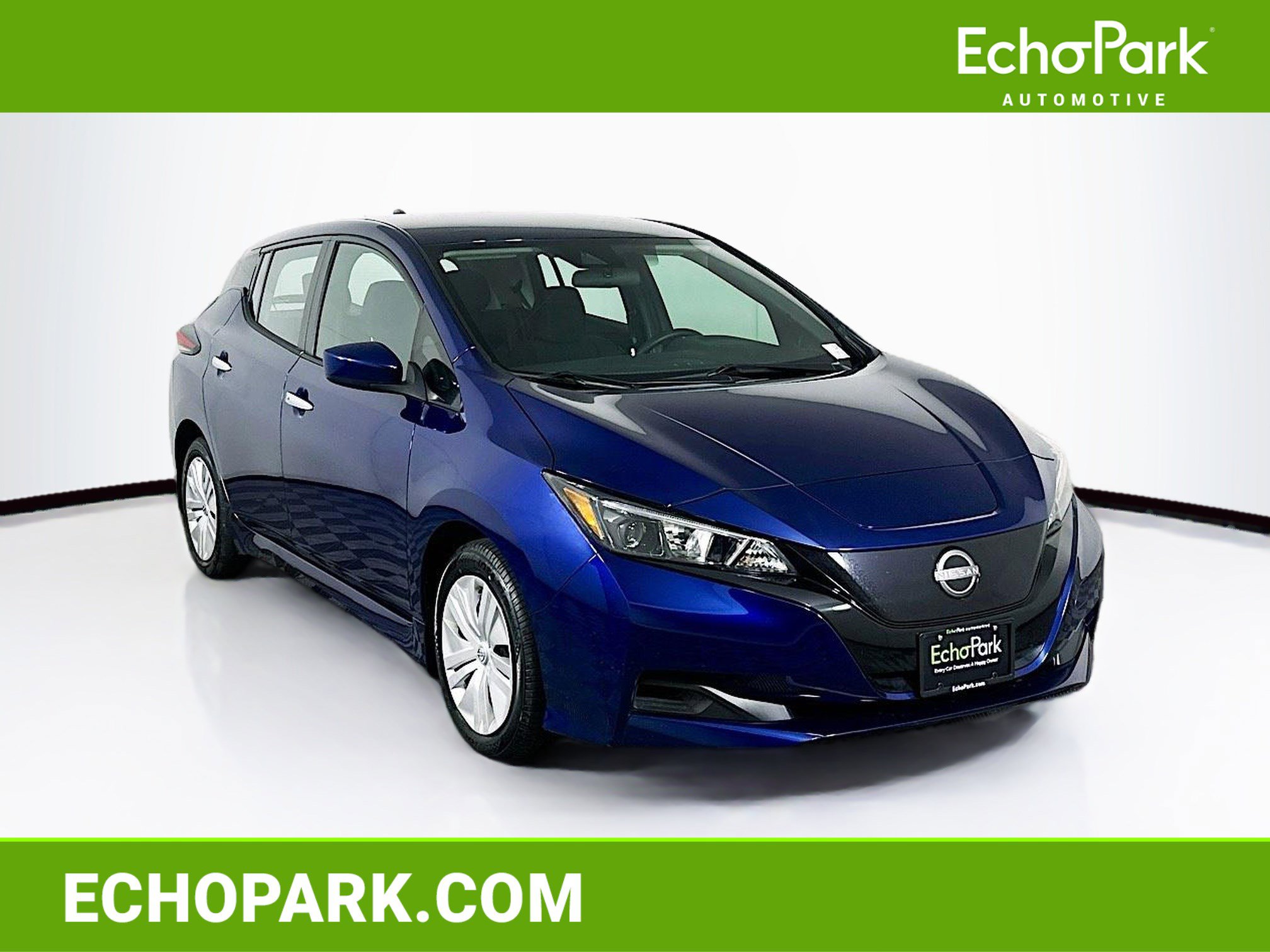 Used 2025 Nissan Leaf S image 1