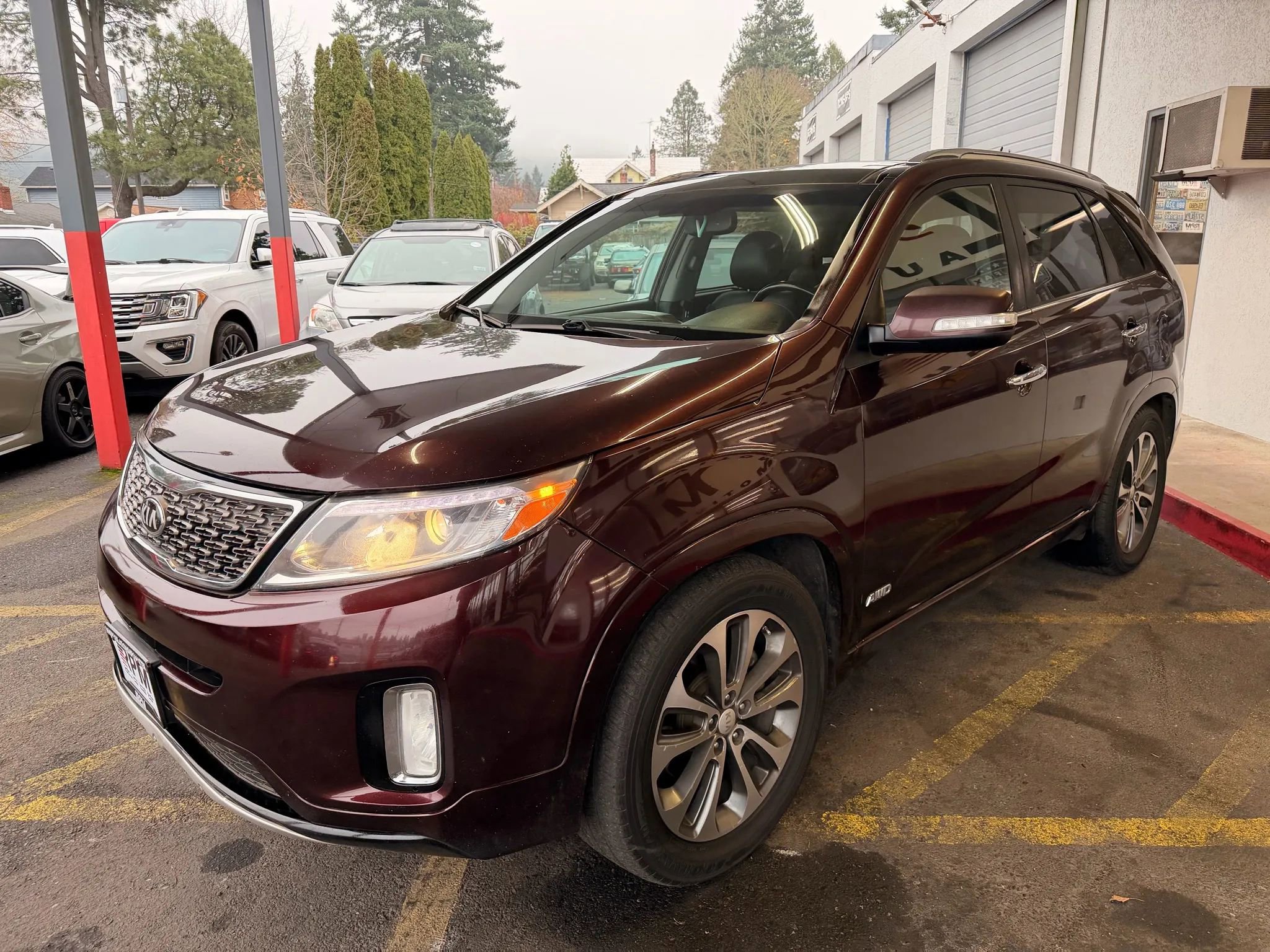 Used 2014 Kia Sorento SX w/ 3rd Row Package image 3
