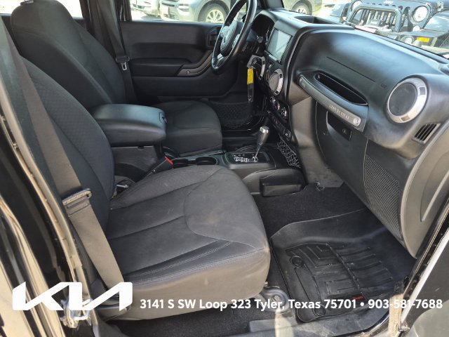 Used 2017 Jeep Wrangler Unlimited Sport w/ Quick Order Package 24S AWD/4WD image 9
