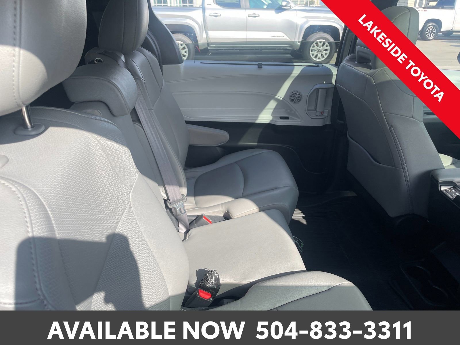 Used 2025 Toyota Sienna XLE image 20