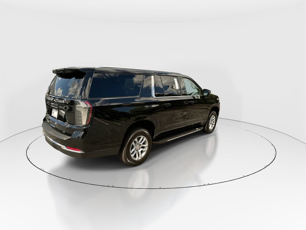 New 2026 Chevrolet Suburban LT w/ Comfort Package AWD/4WD image 8