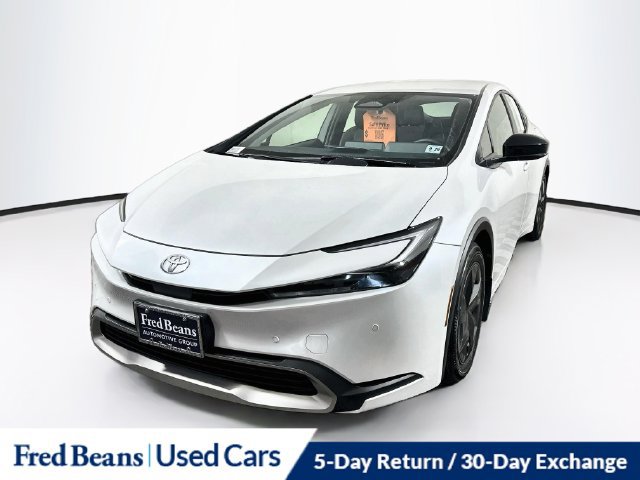 Used 2024 Toyota Prius Prime FWD image 3