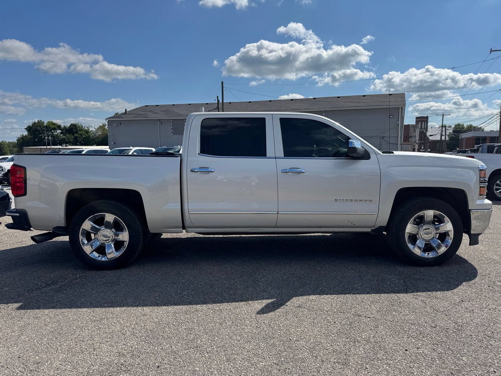 Used 2015 Chevrolet Silverado 1500 LTZ w/ LTZ Plus Package AWD/4WD image 7