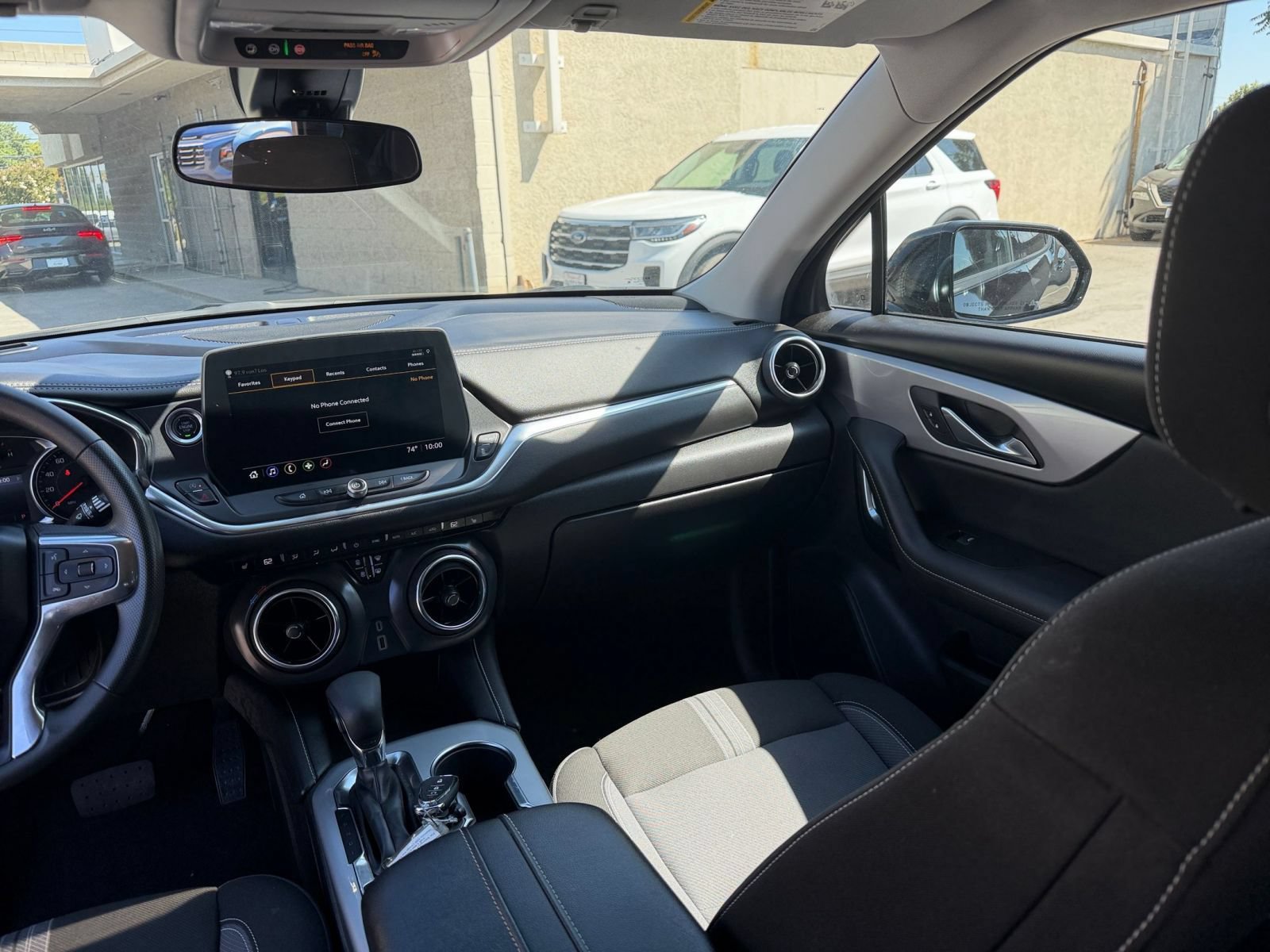 Used 2025 Chevrolet Blazer LT FWD image 36