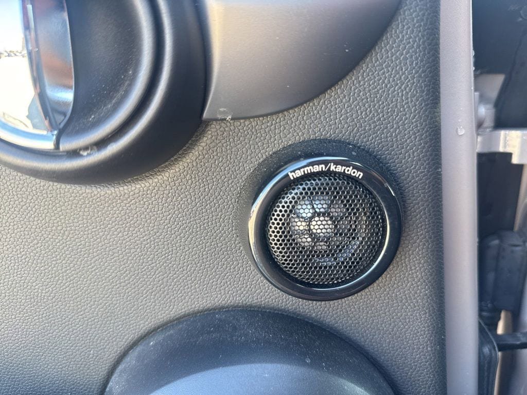 Used 2024 MINI Cooper S FWD image 19