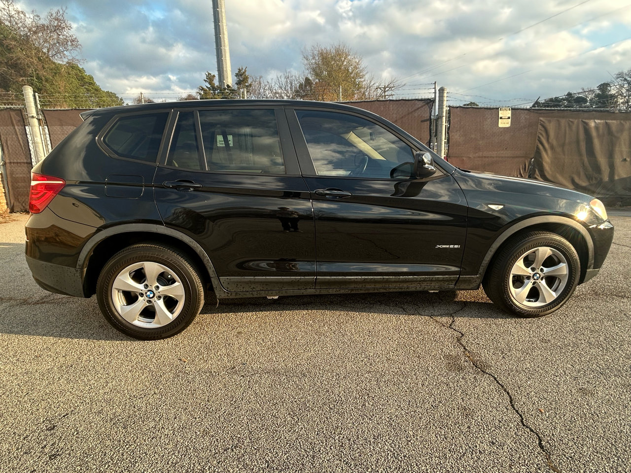 Used 2011 BMW X3 xDrive28i image 7