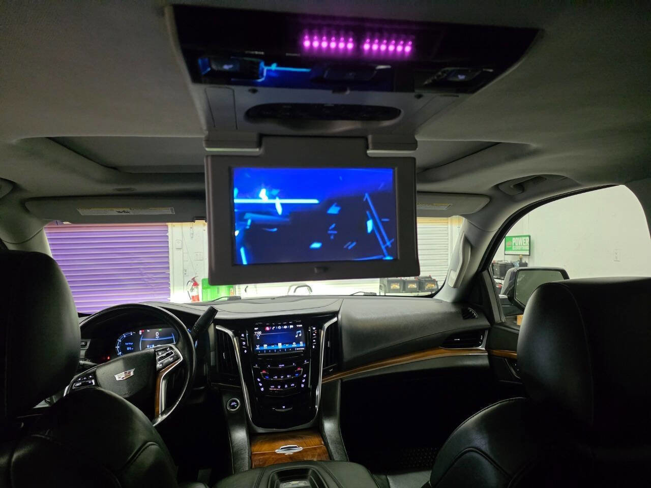 Used 2016 Cadillac Escalade ESV Luxury image 52