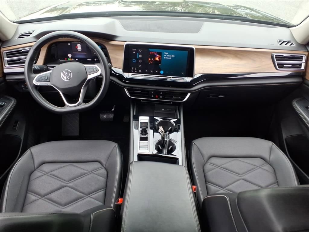 Used 2024 Volkswagen Atlas SE image 19