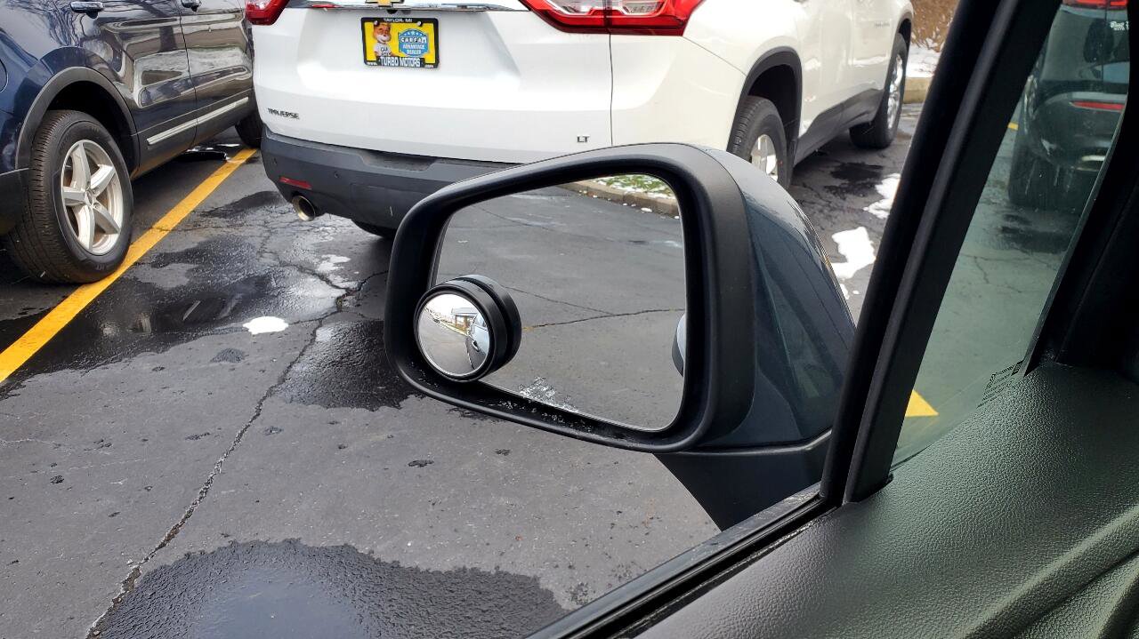 Used 2021 Chevrolet Trax LT image 11