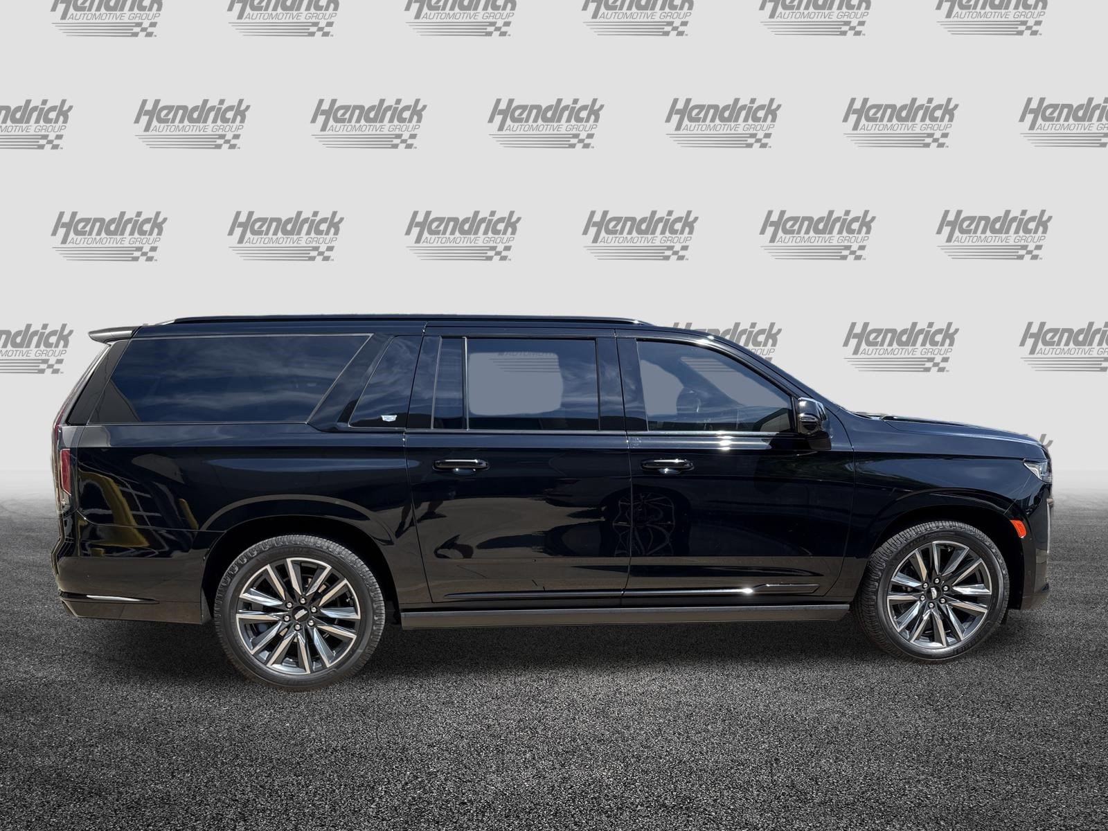 Used 2024 Cadillac Escalade ESV Sport w/ Touring Package AWD/4WD image 11