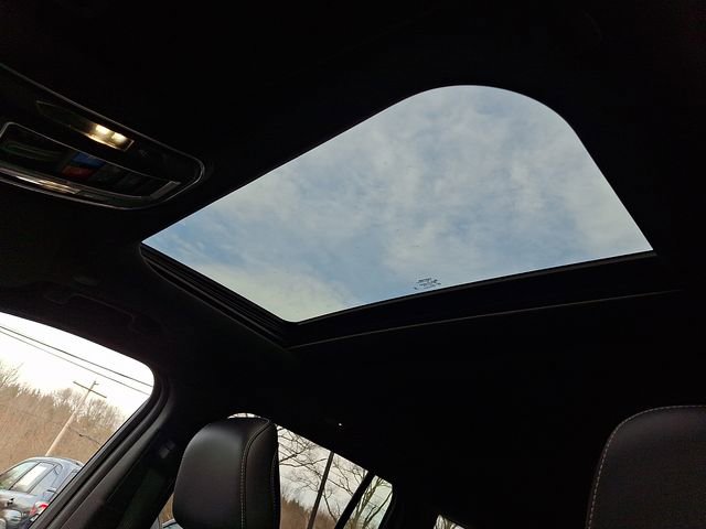 Used 2023 Jeep Grand Cherokee Altitude image 15