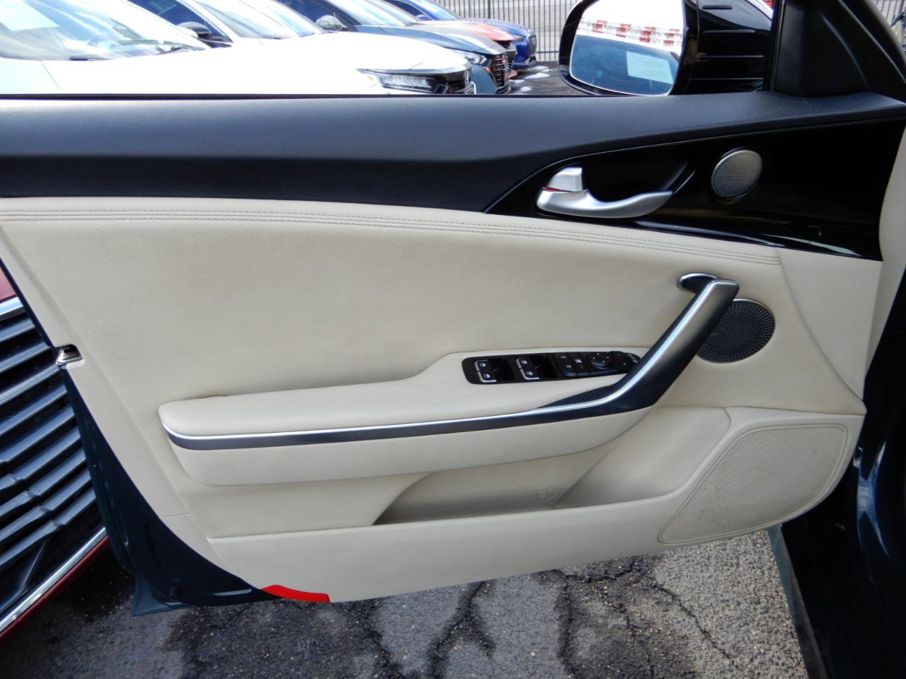 Used 2022 Kia Stinger GT-Line w/ Sun & Sound Package image 21