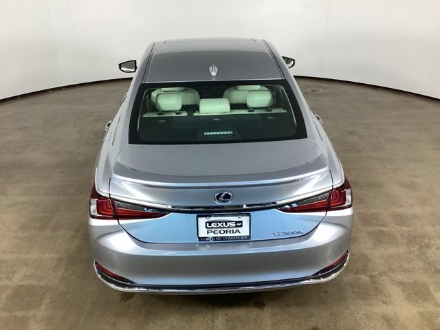 Used 2022 Lexus ES 300h w/ Premium Package FWD image 11