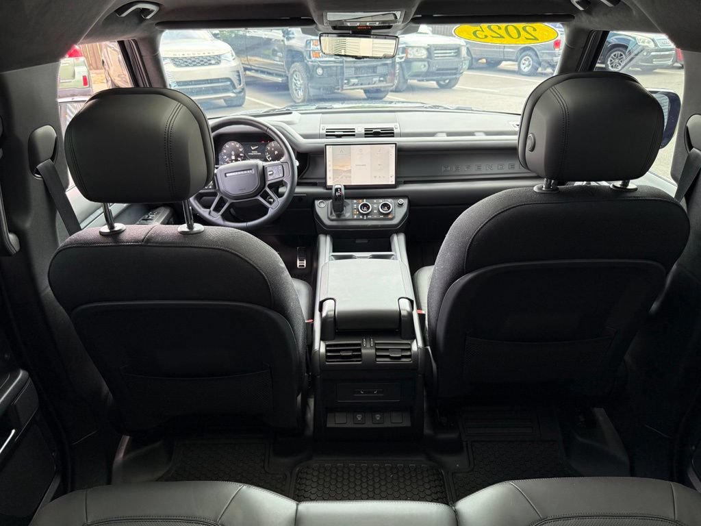 Used 2025 Land Rover Defender 110 X AWD/4WD image 25
