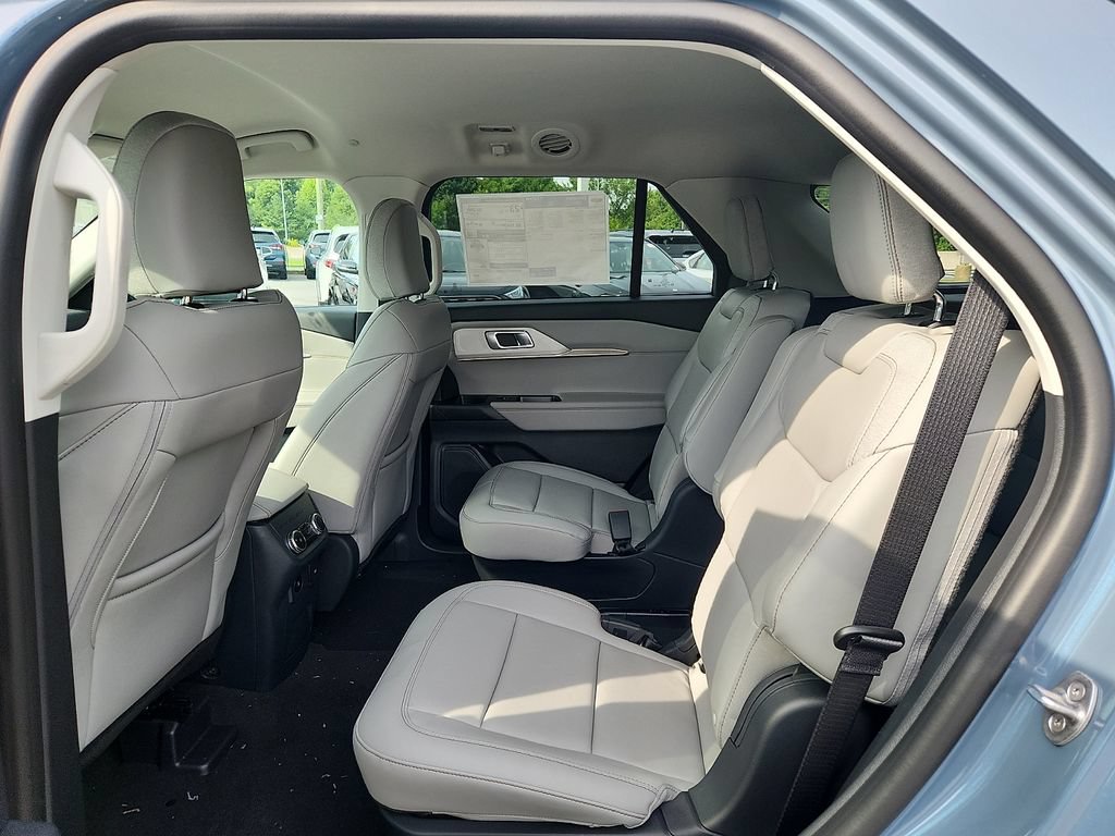 New 2026 Ford Explorer Active w/ Active Comfort Package AWD/4WD image 5