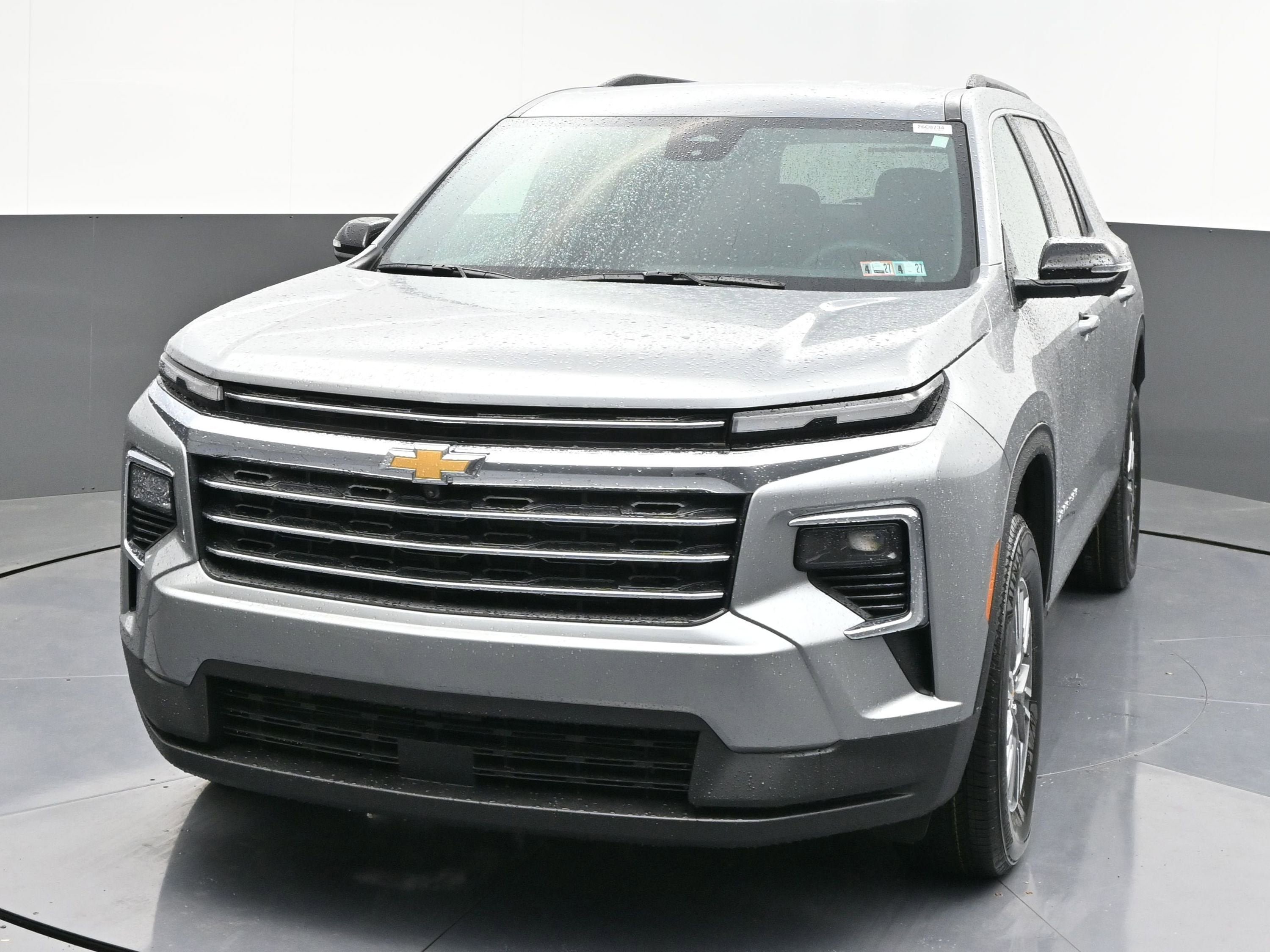 New 2026 Chevrolet Traverse LT FWD image 3