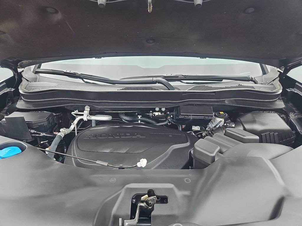 Certified 2025 Honda Passport TrailSport image 36