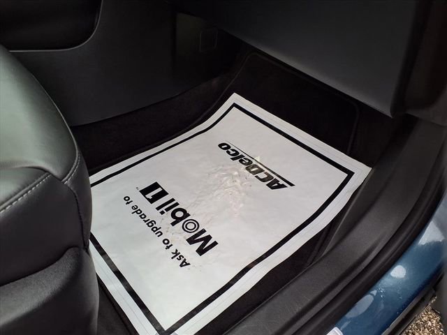 Used 2025 Cadillac XT4 Premium Luxury image 81