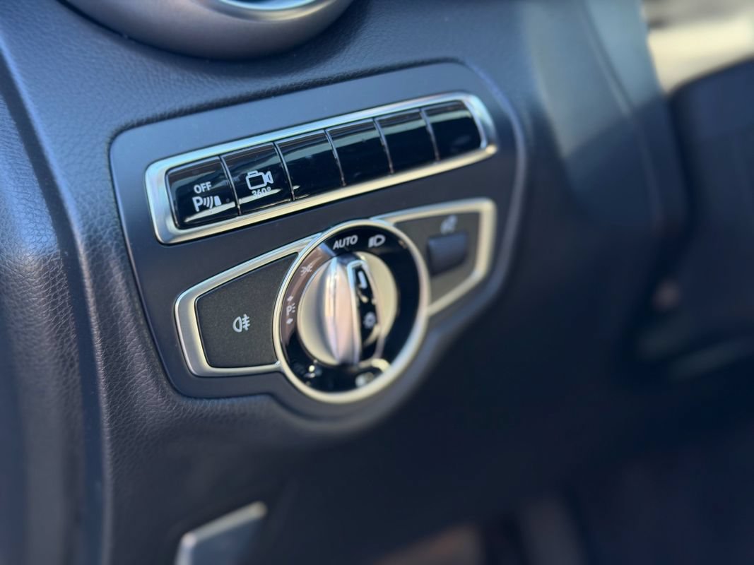 Used 2016 Mercedes-Benz GLC 300 4MATIC image 22