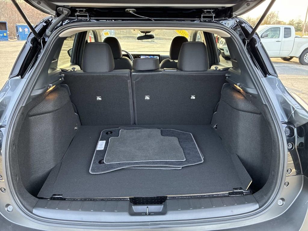 Used 2026 Nissan Kicks SV w/ Cold Weather Package image 12