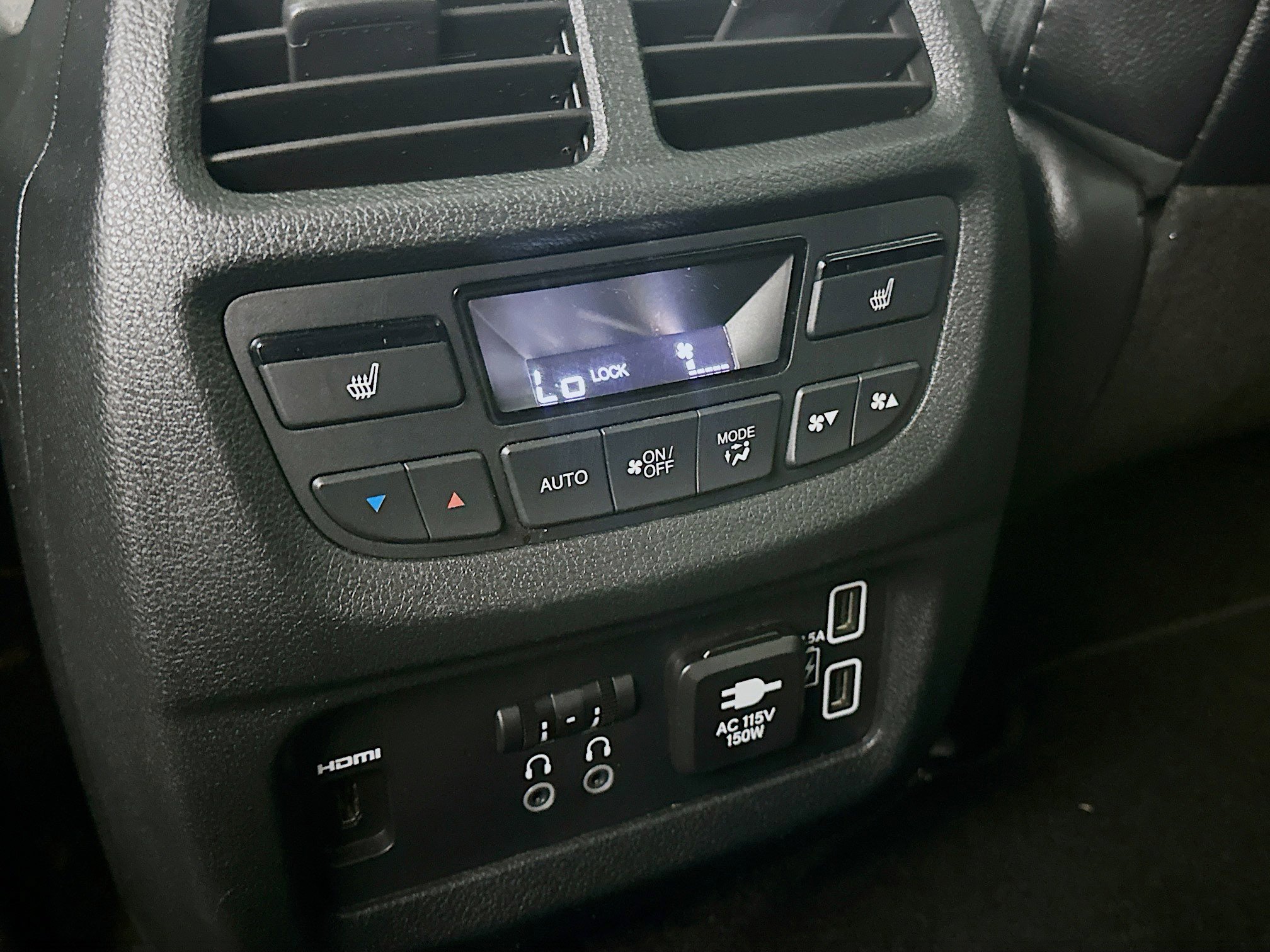 Used 2022 Honda Pilot Touring image 27