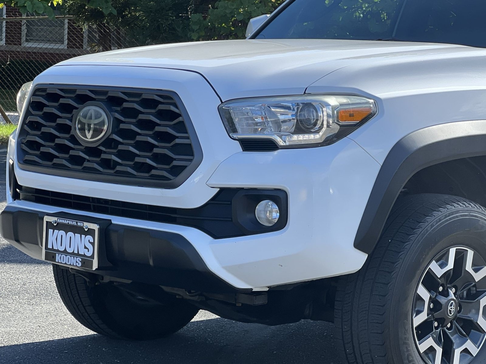 Used 2020 Toyota Tacoma TRD Off-Road w/ Technology Package AWD/4WD image 27