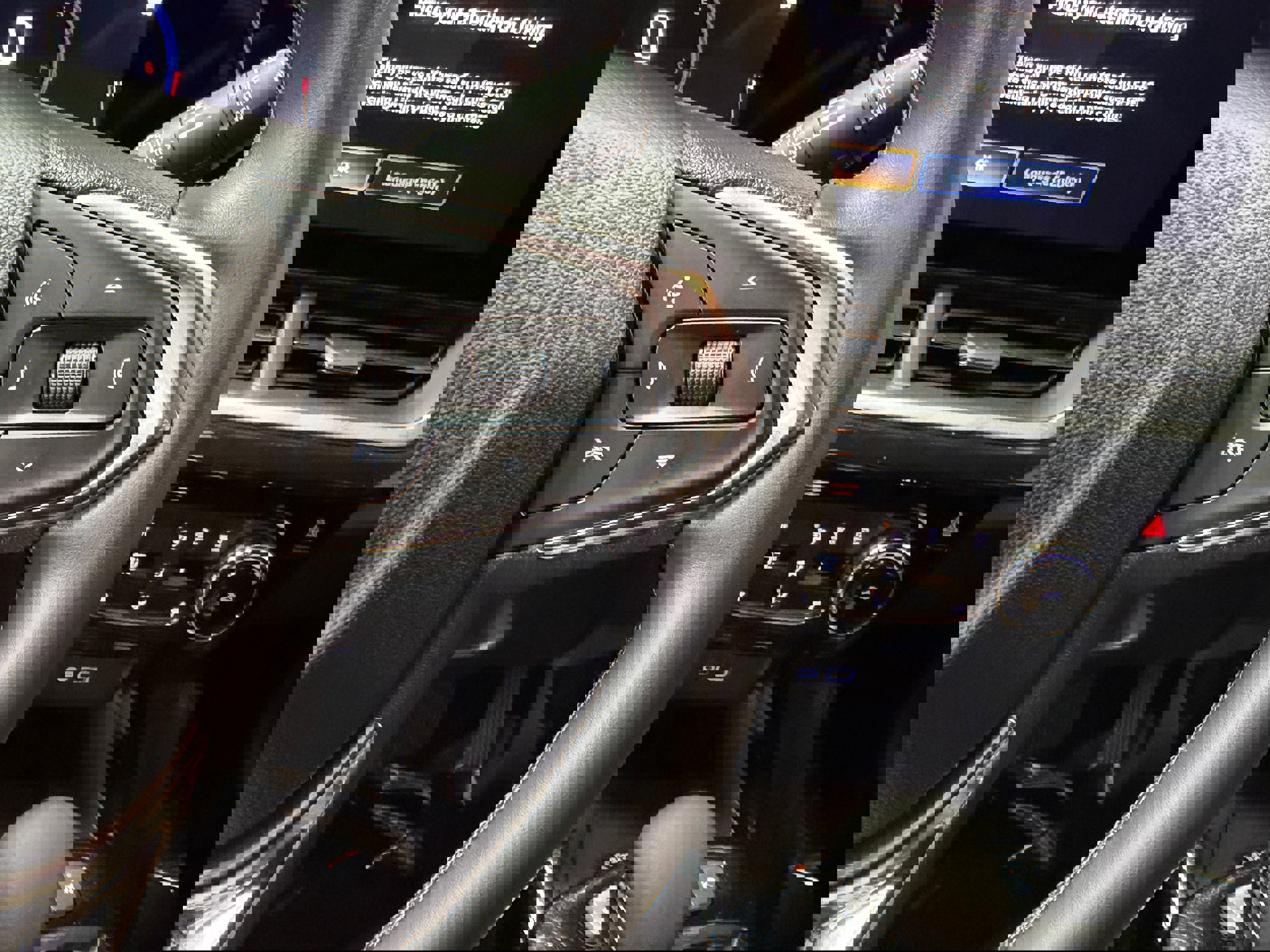 Used 2024 Chevrolet Trax ACTIV w/ Sunroof Package FWD image 17