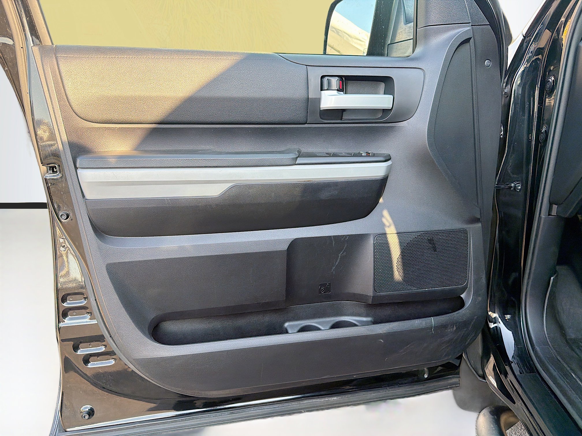 Used 2020 Toyota Tundra SR5 w/ TRD Off-Road Package image 21