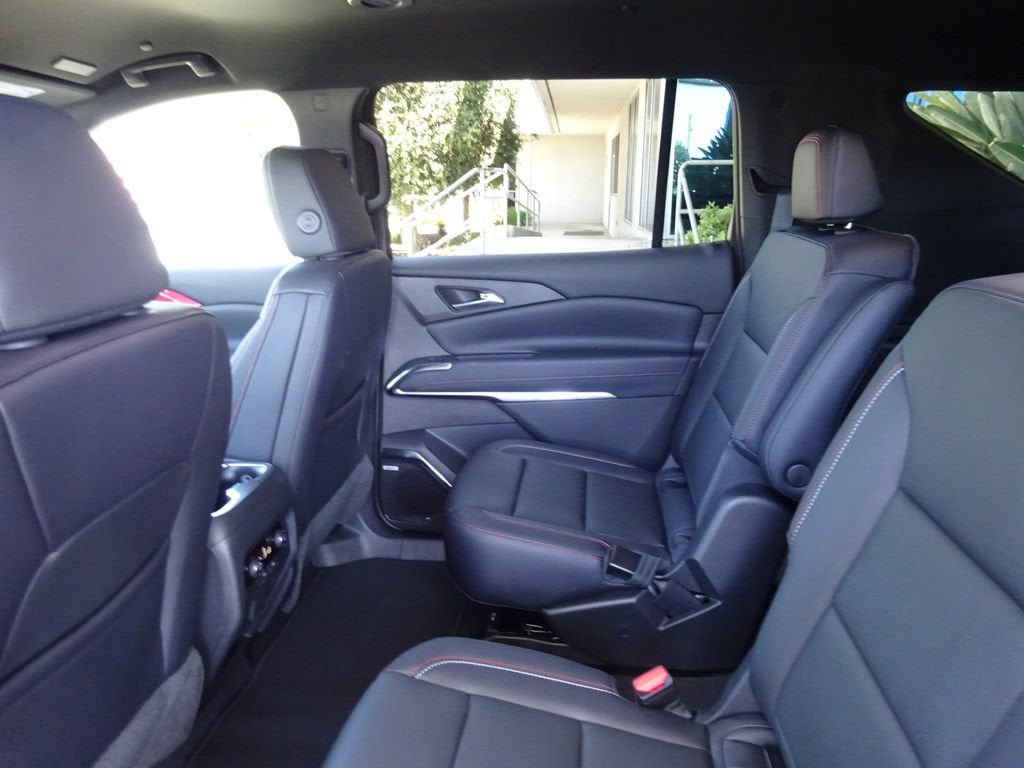 New 2026 Chevrolet Traverse Z71 w/ Enhanced Driving Package AWD/4WD image 19