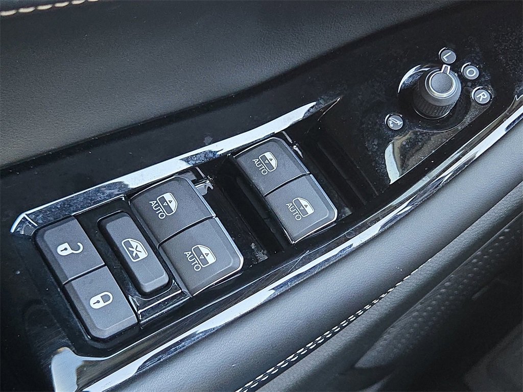 Used 2022 Jeep Grand Cherokee Overland image 28