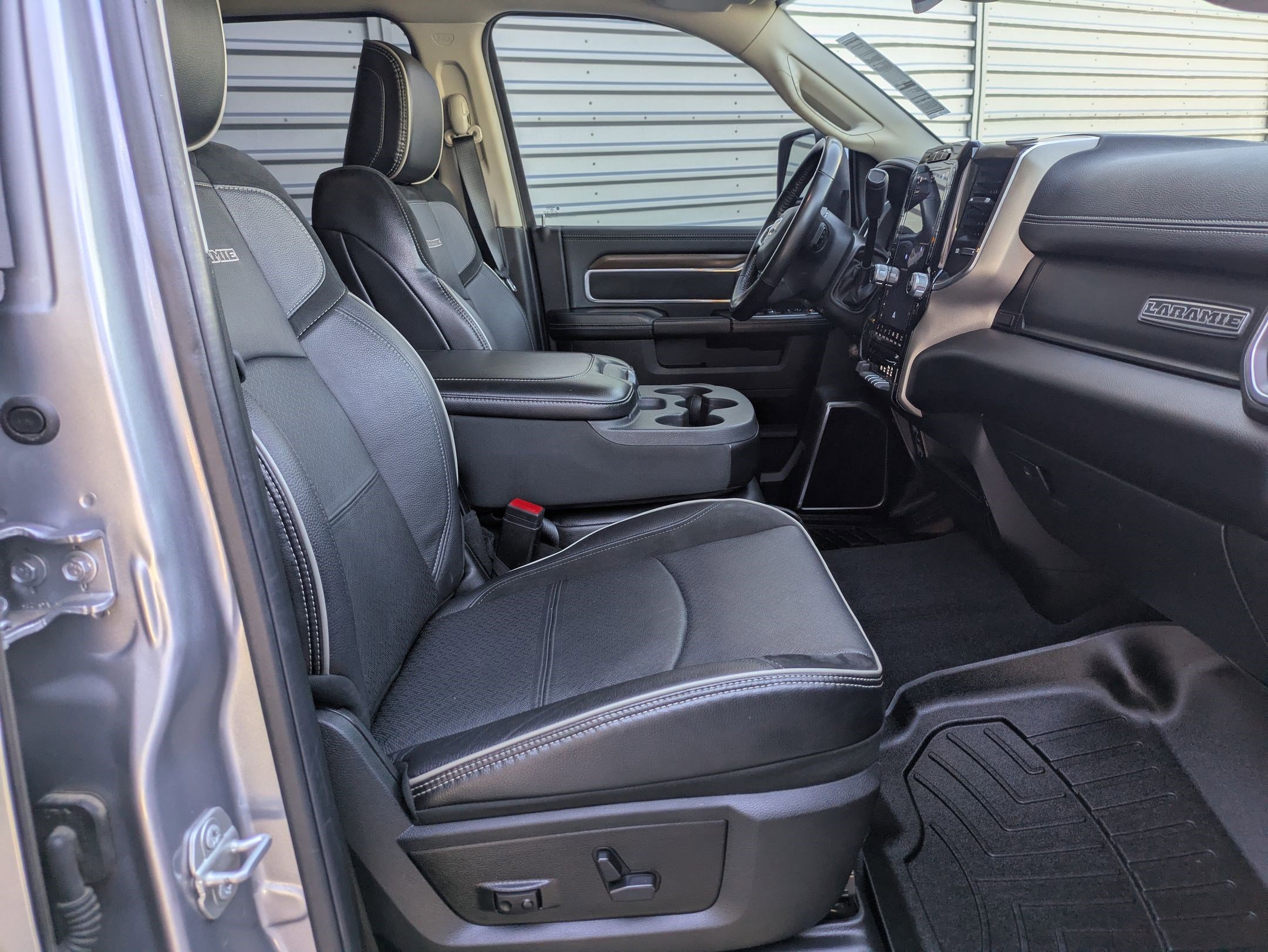 Used 2024 RAM 3500 Laramie w/ Protection Group image 30