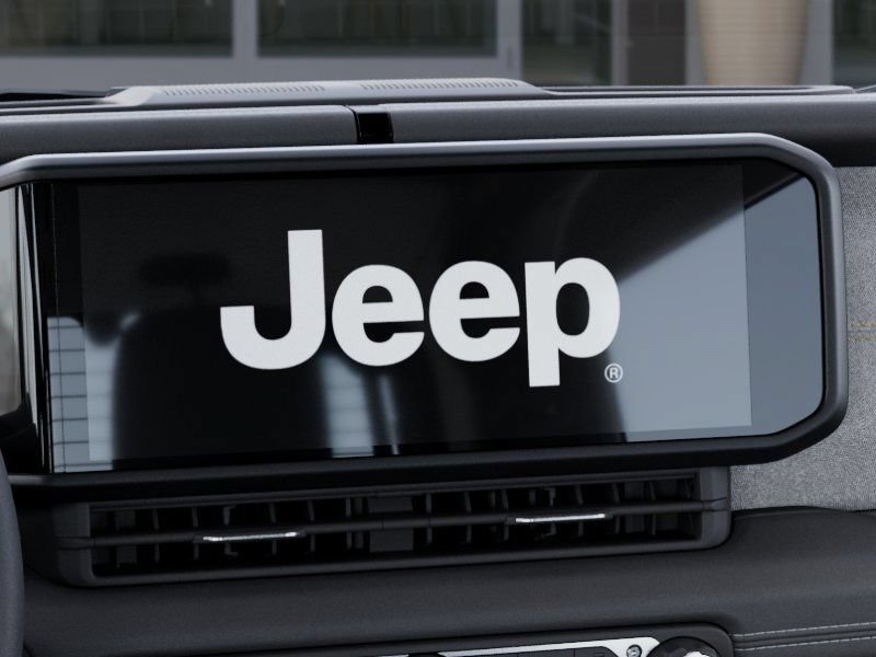 New 2025 Jeep Wrangler Unlimited Sahara w/ Safety Group AWD/4WD image 18