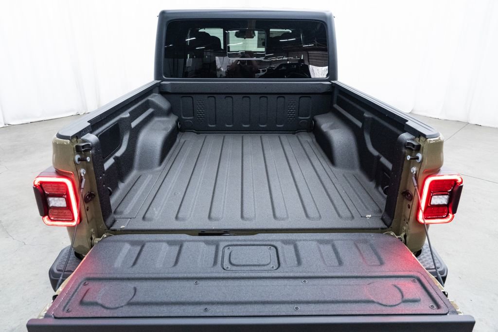 New 2026 Jeep Gladiator Mojave image 8
