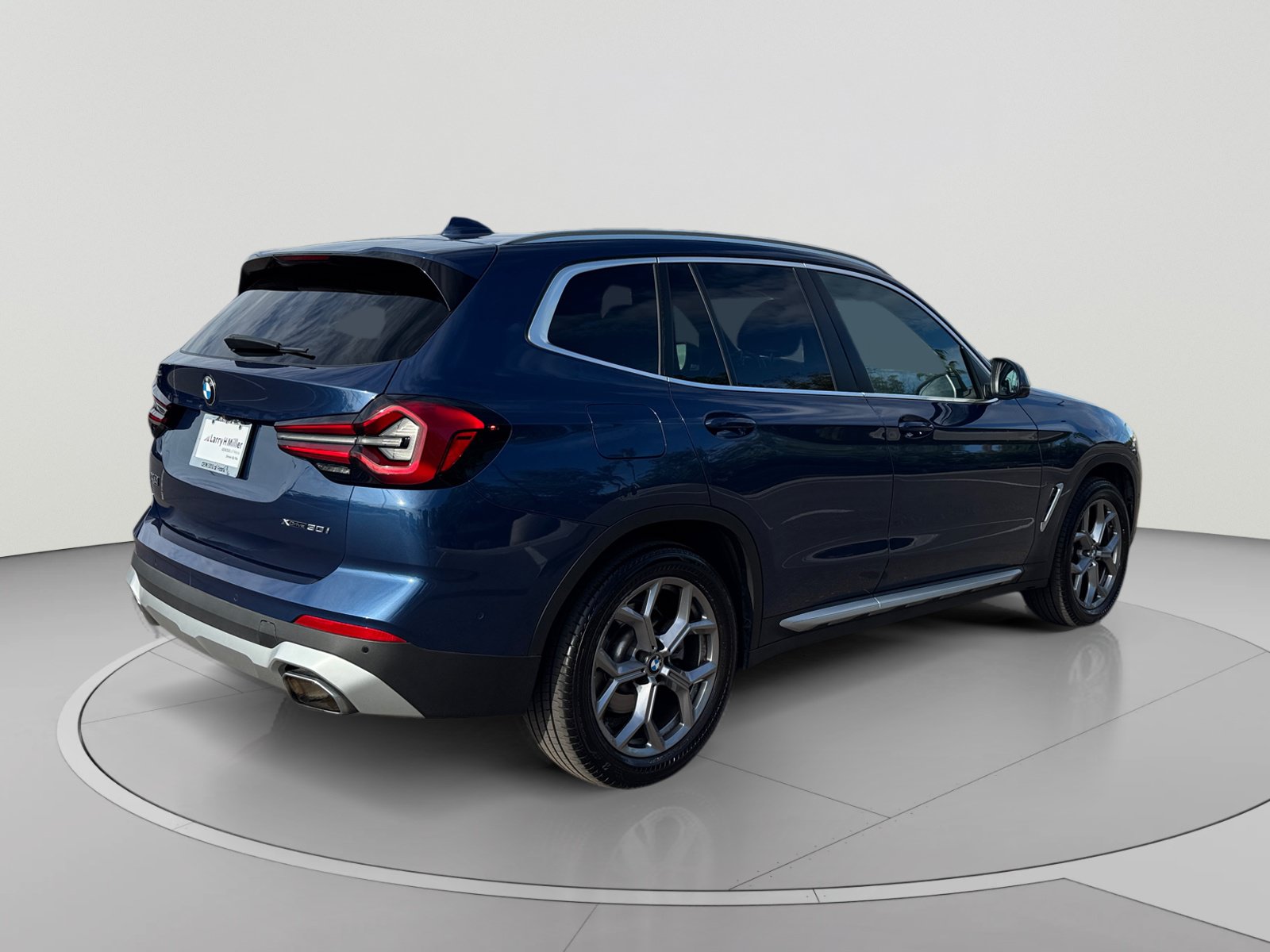 Used 2024 BMW X3 xDrive30i w/ Convenience Package AWD/4WD image 5