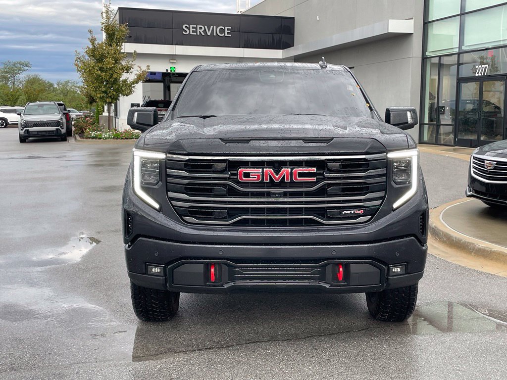 Used 2025 GMC Sierra 1500 AT4 w/ AT4 Premium Package AWD/4WD image 2