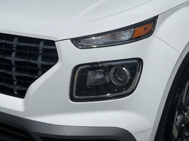 New 2026 Hyundai Venue SEL FWD image 9