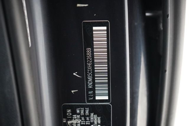 Used 2017 Kia Sedona LX image 40