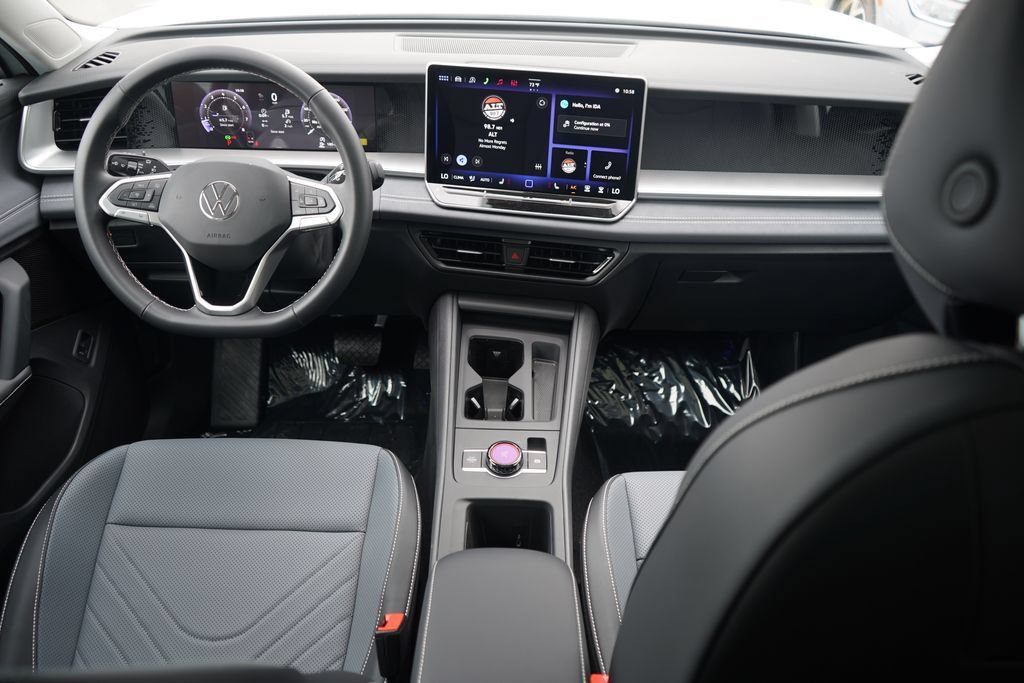 New 2026 Volkswagen Tiguan SE AWD/4WD image 8